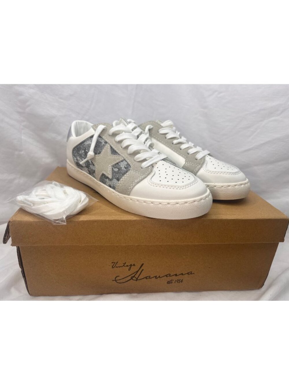 Vintage Havana Tany Glitter Star Sneakers White Silver Women’s Size 7